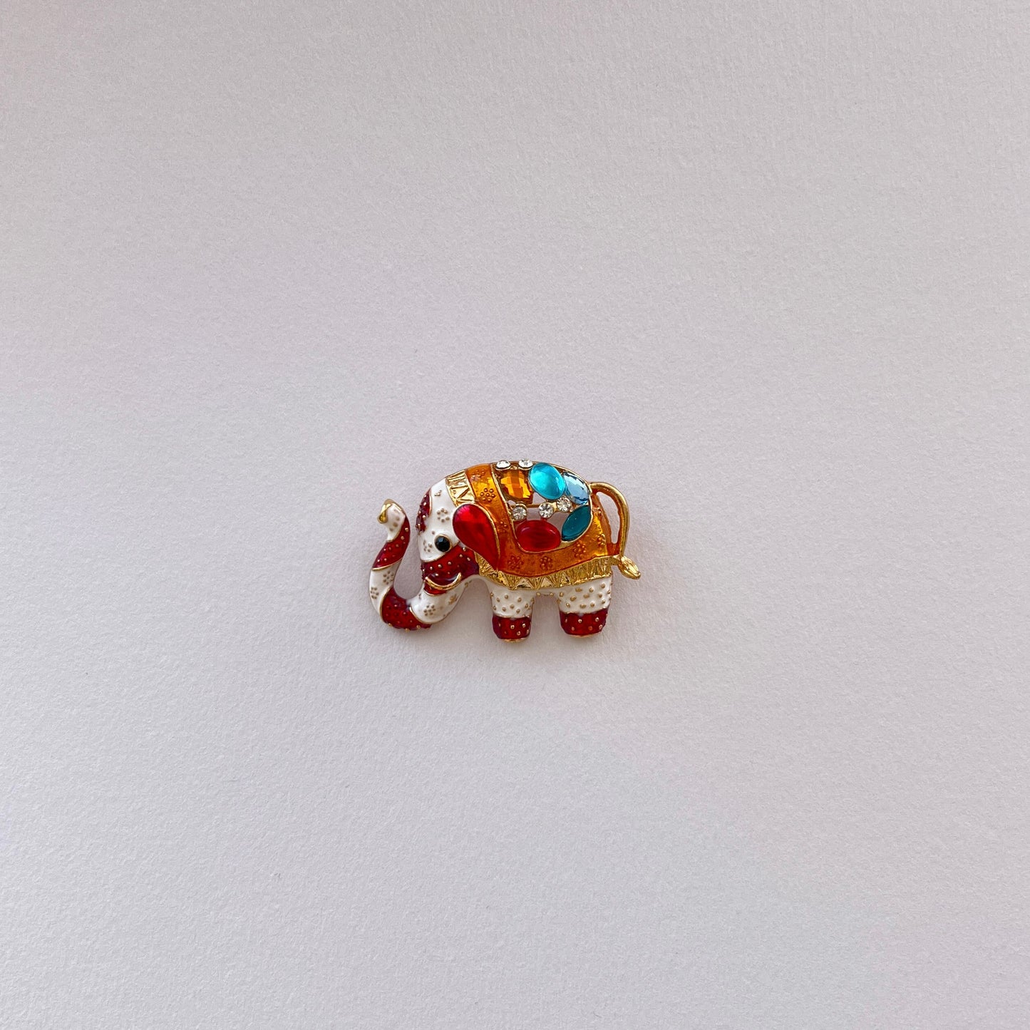 Taşlı Fil Şans Broş🐘