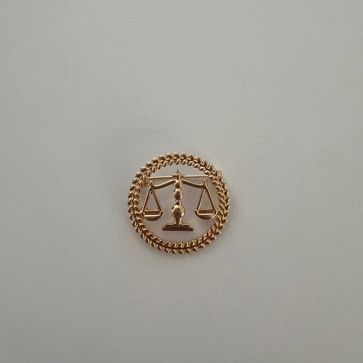 Adalet Terazisi Broş⚖️