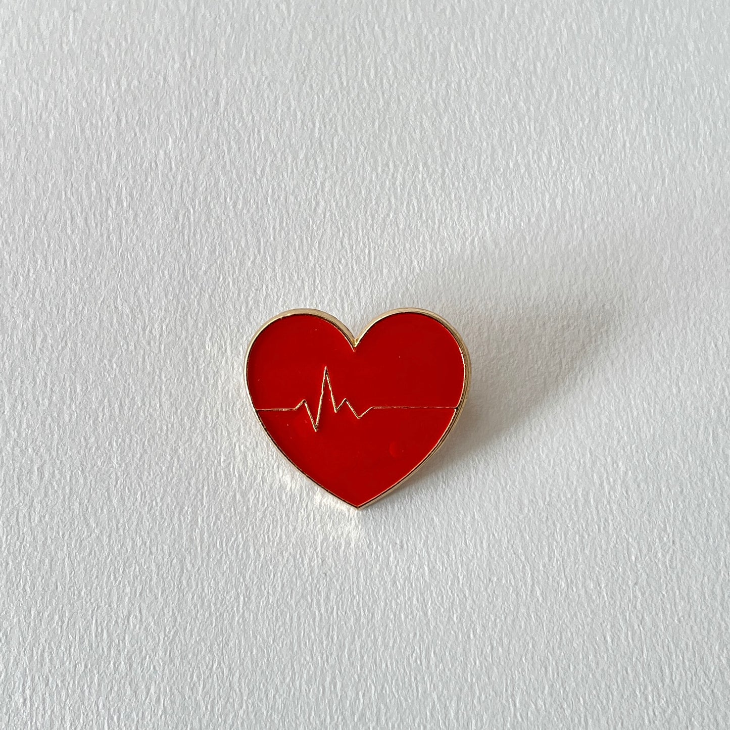 Kalp Ritimi Kırmızı Broş